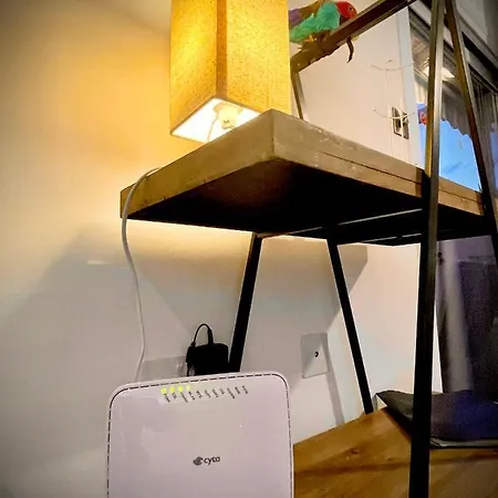 Coral Bay Modern Renovated By The Sea Apartamento Paphos